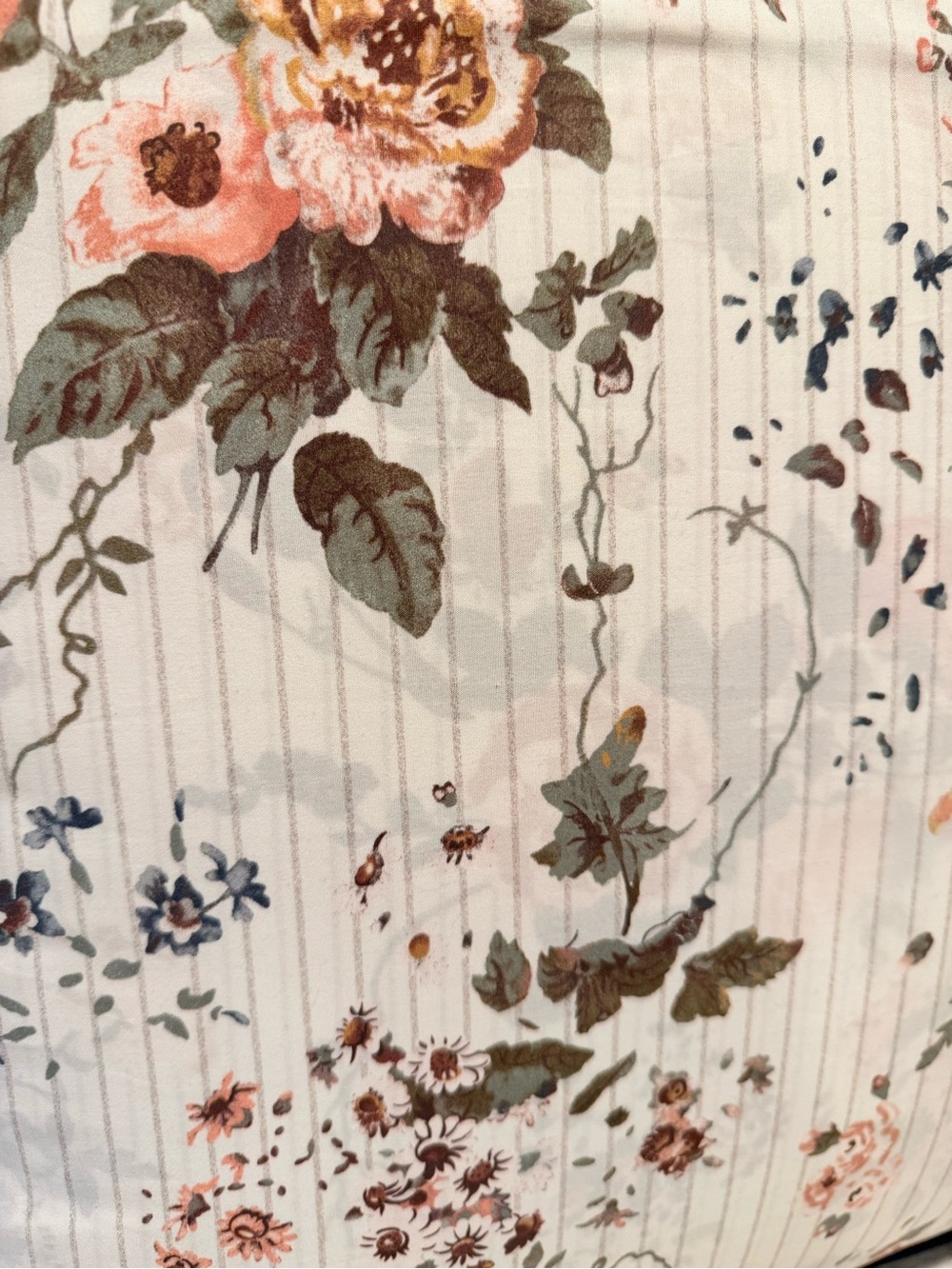 Ralph Lauren KING Thompson Cream Floral - Striped Comforter 110”x 96" NWT $600 - Picture 2 of 12